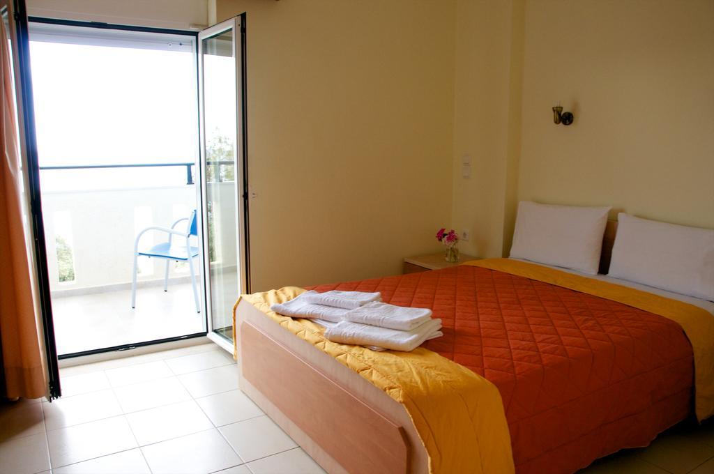 Virgin Mary Apartment Rodakino Exterior photo